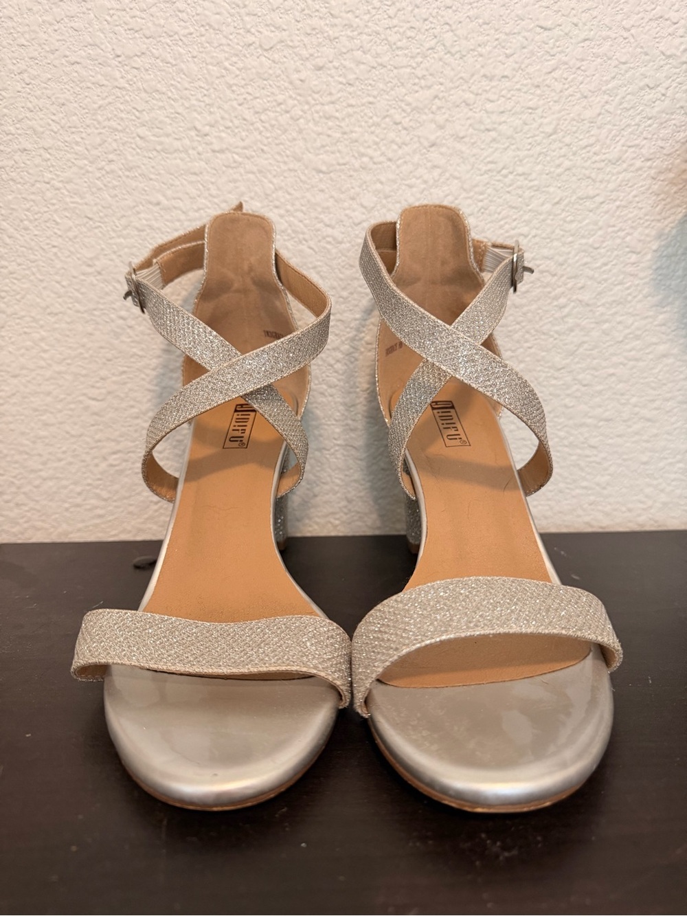 IDIFU Silver Glitter Cross-Strap Block Heel Sandals